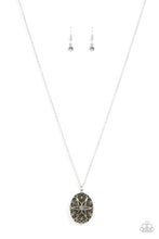 Load image into Gallery viewer, Venice Vacation Green Necklace - Paparazzi Accessories