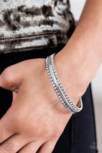 Load image into Gallery viewer, September 2022 Magnificent Musings Fashion Fix Set - Paparazzi Accessories
