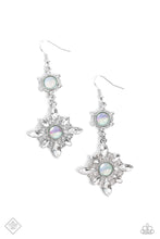 Load image into Gallery viewer, Summer DAZE Green Earrings - Paparazzi Accessories