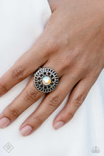 Load image into Gallery viewer, Botanical Backdrop Multi Ring - Paparazzi Accessories