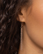 Load image into Gallery viewer, Seashell Sonata Rose Gold Necklace - Paparazzi Accessories
