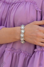 Load image into Gallery viewer, Summer Stupor Green Bracelet - Paparazzi Accessories
