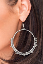 Load image into Gallery viewer, September 2022 Simply Santa Fe Fashion Fix Set - Paparazzi Accessories
