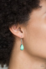 Load image into Gallery viewer, Jaw-Dropping Diva Green Necklace - Paparazzi Accessories
