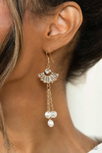Load image into Gallery viewer, February 2023 Fiercely 5th Avenue Fashion Fix Set - Paparazzi Accessories

