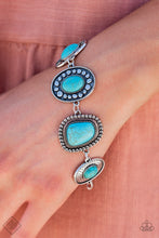 Load image into Gallery viewer, October 2021 Simply Santa Fe Fashion Fix Set - Paparazzi Accessories
