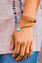 Load image into Gallery viewer, April(2019) Simply Santa Fe Fashion Fix Set - Paparazzi Accessories
