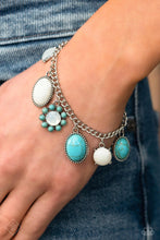 Load image into Gallery viewer, March 2023 Simply Santa Fe Fashion Fix Set - Paparazzi Accessories

