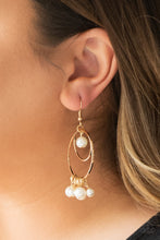 Load image into Gallery viewer, New York Attraction Gold Earrings Paparazzi 
