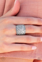 Load image into Gallery viewer, October 2021 Simply Santa Fe Fashion Fix Set - Paparazzi Accessories
