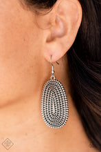 Load image into Gallery viewer, August Simply Santa Fe Fashion Fix Set - Paparazzi Accessories
