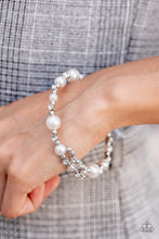 Load image into Gallery viewer, October 2021 Fiercely 5th Avenue Fashion Fix Set - Paparazzi Accessories
